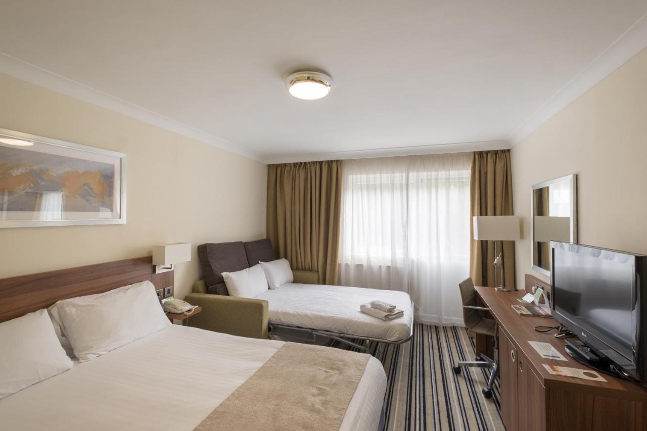Holiday Inn Warrington By Ihg Ngoại thất bức ảnh
