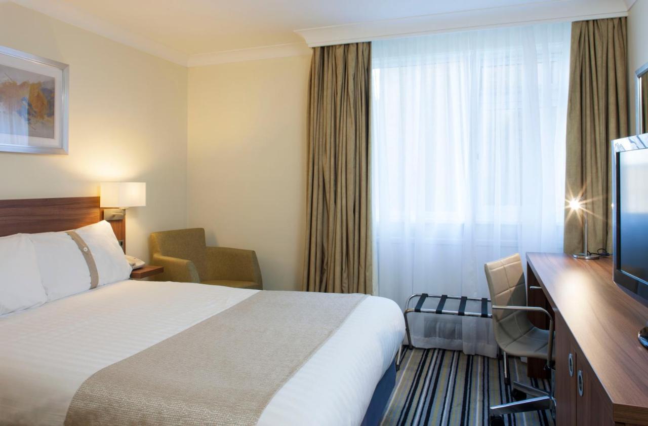 Holiday Inn Warrington By Ihg Ngoại thất bức ảnh