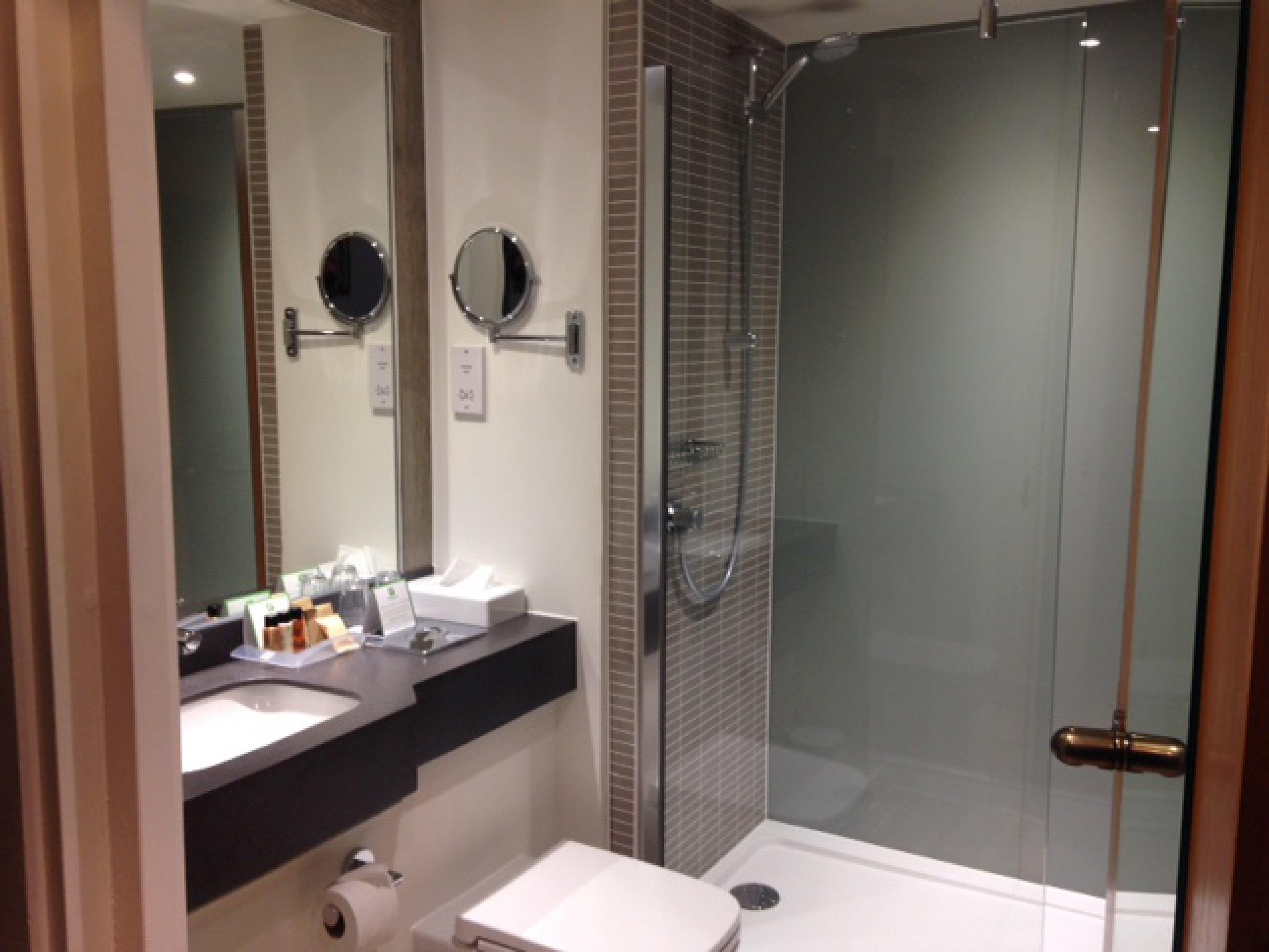 Holiday Inn Warrington By Ihg Ngoại thất bức ảnh