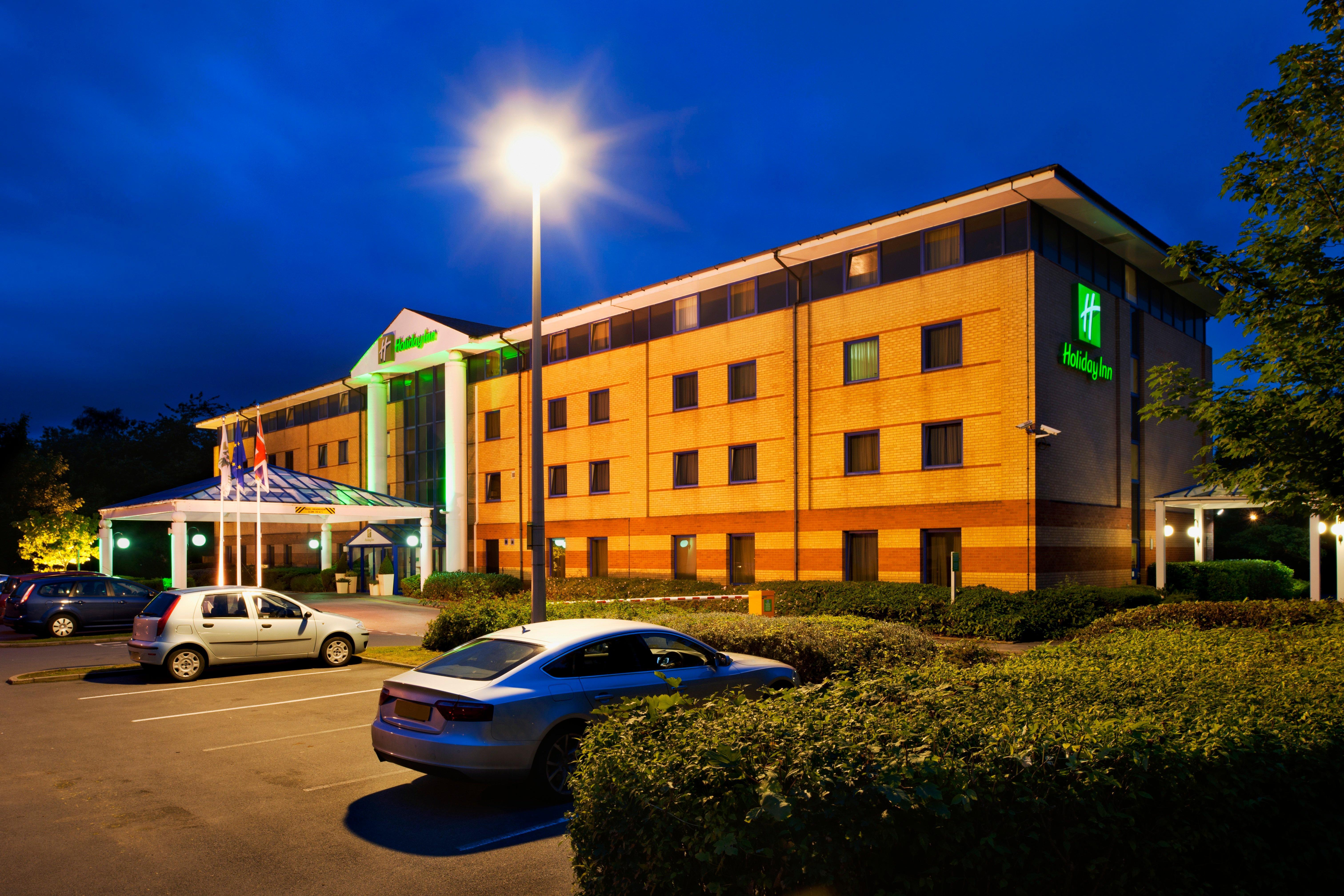 Holiday Inn Warrington By Ihg Ngoại thất bức ảnh