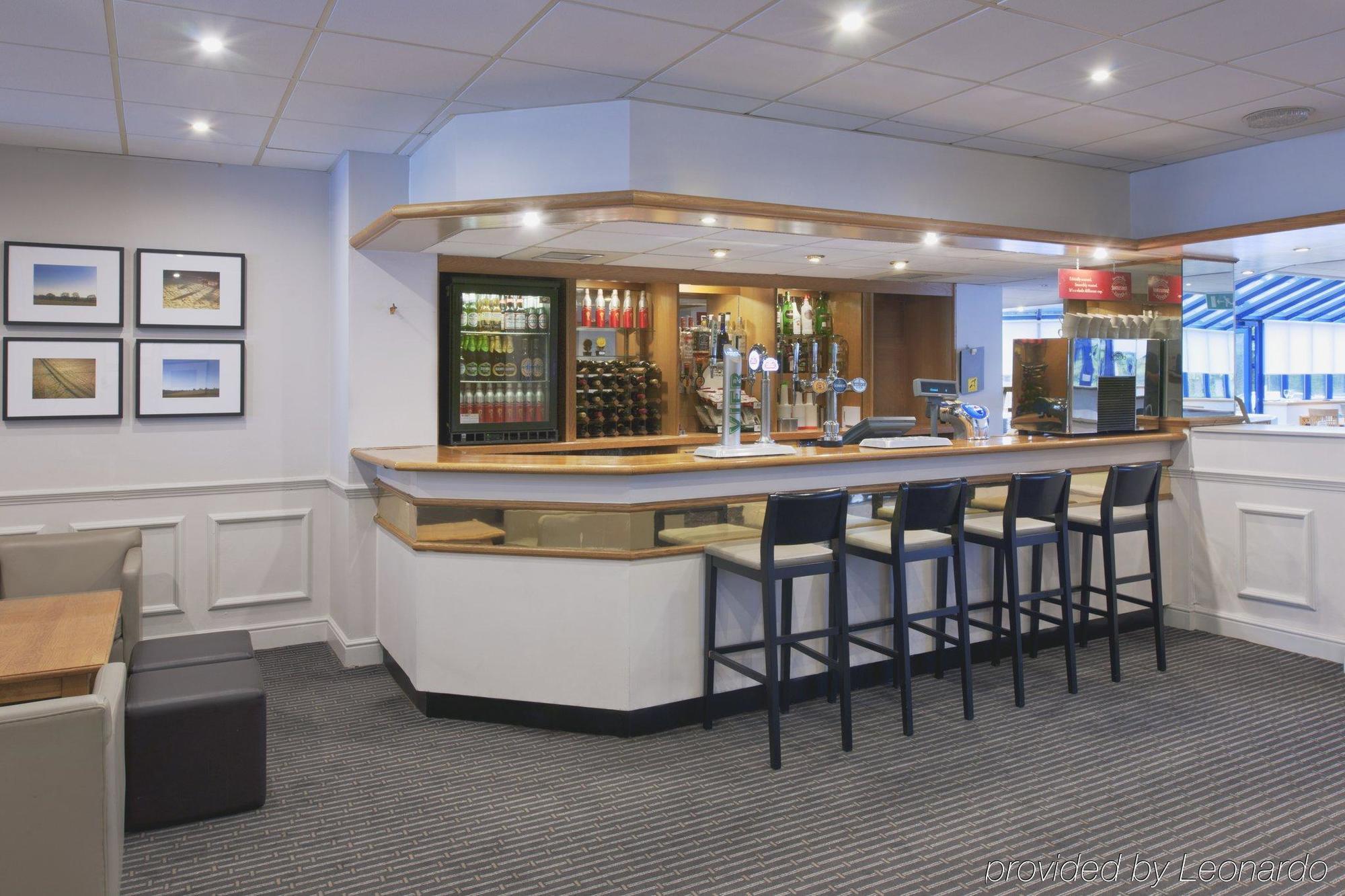 Holiday Inn Warrington By Ihg Ngoại thất bức ảnh