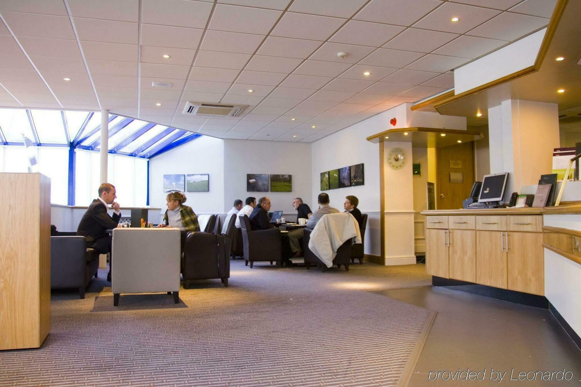 Holiday Inn Warrington By Ihg Ngoại thất bức ảnh